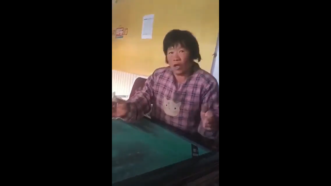 大妈分享她的经历，试过多长的.. 海报