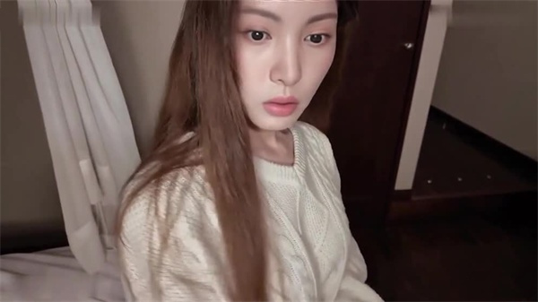 金晨AI换脸痴女诱惑：老板，请把精液射进我的小穴里~ 海报
